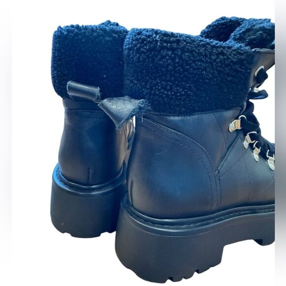 Revolve Steve Madden Reyen Leather Platform Boot Right foot 7 left foot 7.5 NWOT - Picture 7 of 13